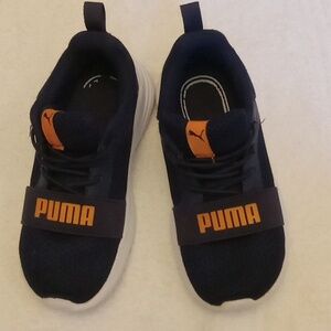 Puma Navy & orange size 10
